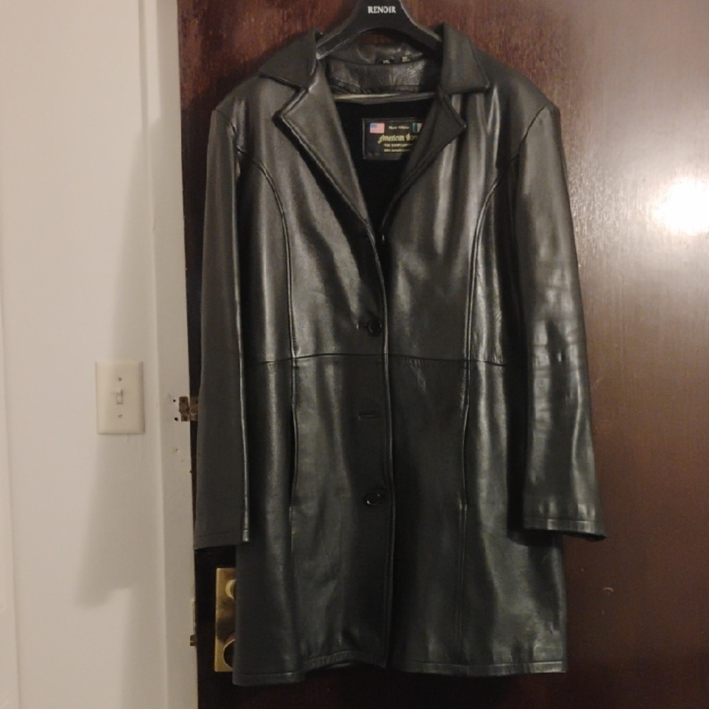 Women's Heavy Italian Made Black Leather Coat.
